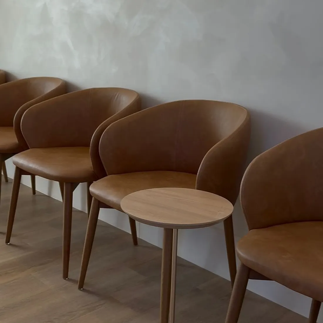 Sala de espera com poltronas